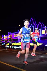 BIB: 40078
                            <button type="button" onclick="openModal(22869923)" class="btn btn-primary btn-sm float-right btn-popup" data-toggle="modal" data-target=".modal-high-quality">
                        <i class="fas fa-shopping-cart"></i> Add to Cart
                    </button>
                                            <button type="button" onclick="isThisMe(22869923, true)" class="btn btn-success btn-sm float-right btn-popup btn-isme hidden" data-toggle="tooltip" data-placement="bottom" title="นี่คือรูปของคุณใช่ไหม คลิกที่นี่เพื่อเอาเข้าอัลบั้ม">
                        <i class="fas fa-plus"></i> Add to album
                    </button>
                    <button type="button" onclick="isThisMe(22869923, false)" class="btn btn-warning btn-sm float-right btn-popup btn-isnotme hidden">
                        <i class="fas fa-ban"></i> Remove from album
                    </button>